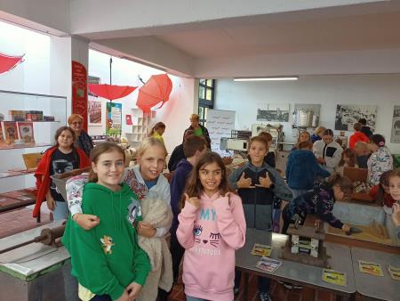 Otroška skupina Verine zvezdice je zastopala Slovenijo na mednarodnem festivalu v Koprivnici na Hrvaškem (13)